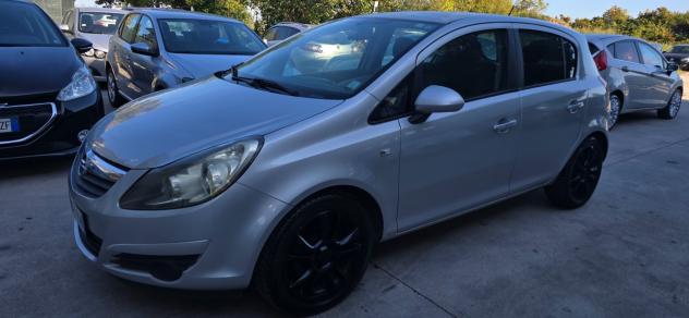 Opel Corsa 1.4 16V 5 porte Cosmo - Foto 9