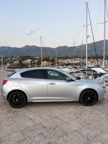 Alfa Romeo Giulietta 1.6 JTDm-2 120 CV Distinctive - Foto 9