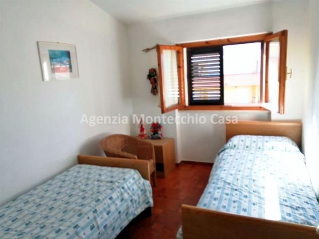 Appartamento su due livelli a pochi passi dal mare – Completamente arredato - Foto 8
