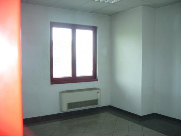 Immobile di 220 m² con più di 5 locali in affitto a Maranello - Foto 2
