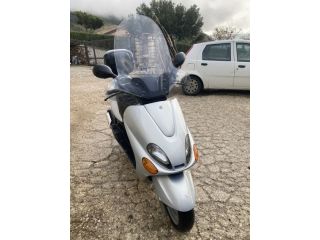 Yamaha majesty 150