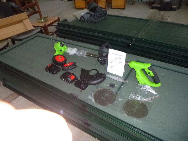 DECESPUGLIATORE A BATTERIA ELETTRICO 48 V - Foto 5