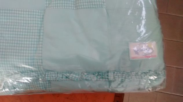 Paracolpi verde coordinato, trapunta, lenzuola e copertina estiva - Foto 5