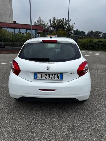 Peugeot 208 1.2 VTi 82 CV 5 porte Allure UNICO PROPRIETARIO - Foto 8