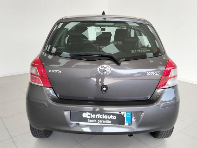 Toyota Yaris 1.3 5 porte Sol - Foto 7