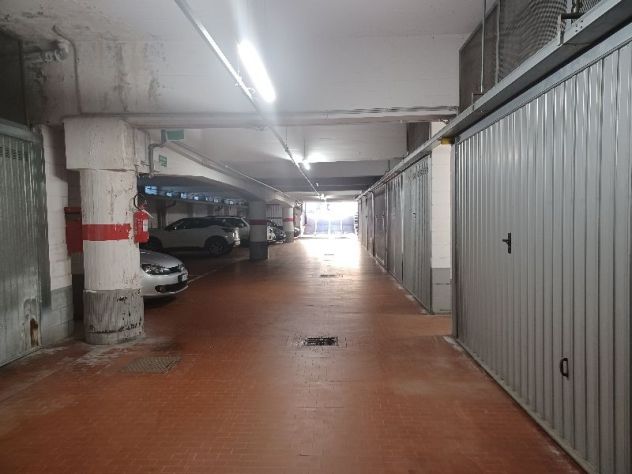 Garage a Brescia Piazza Garibaldi - Foto 2