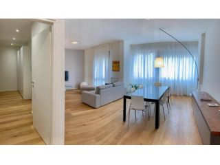 APPARTAMENTO di 6 vani e di 110 mq (VIAREGGIO - Viareggio ) rif. A1022