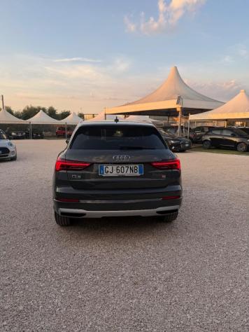 AUDI - Q3 - 2.0 TDI 150CV S tronic Design - Foto 5