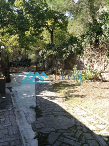 ASCOLI PICENO-Zona Annunziata-Appartamento con terrazza e posto auto - Foto 2