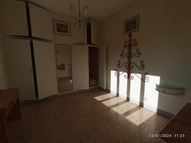 CASA SEMI INDIPENDENTE di 8 vani e di 120 mq (CAMAIORE) rif. 093 - Foto 17