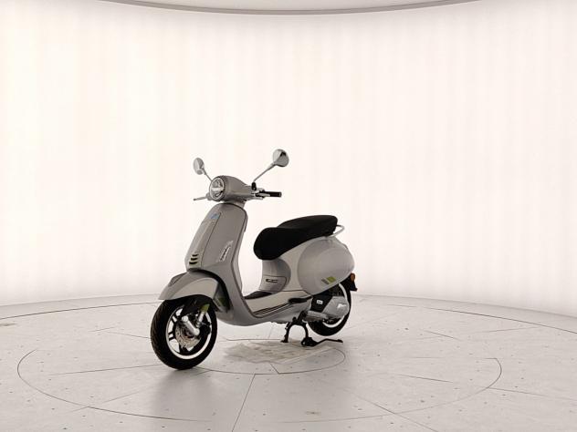 Vespa 125 cc VESPA PRIMAVERA 125 TECH FL E5+ GRIGIO