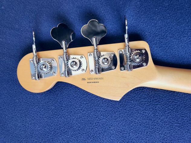 Fender Jazz Bass Mexico Standard 2014 - Lake Placid Blue, Maple Neck - Foto 4