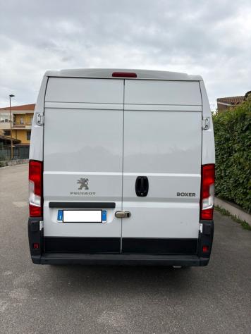 PEUGEOT Boxer 2.2BHDi 140 S&S L2H2 - 2023 - Foto 6