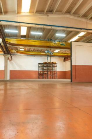 Immobile di 1650 m² con 5 locali in vendita a Casalgrande