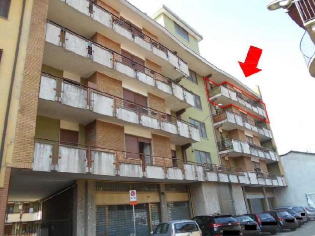 4735/2024 1 VA - Trilocale in asta a Marnate