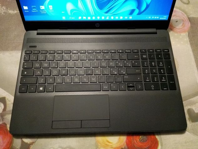 HP NOTEBOOK G8 255 CPU 3020e RAM 8 GB Disco SSD 256 GB - NUOVO - - Foto 2