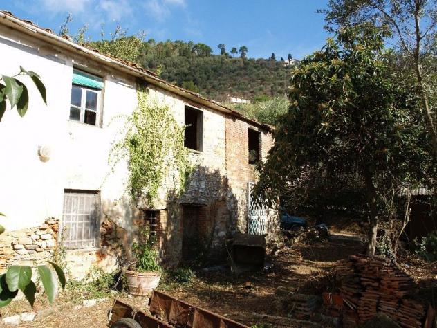 RUSTICO di 6 vani e di 200 mq (CAMAIORE - Pieve di Camaiore) rif. 187 - Foto 5