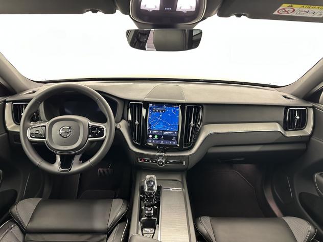 Volvo XC60 B4 D automatico Plus Dark - Foto 4