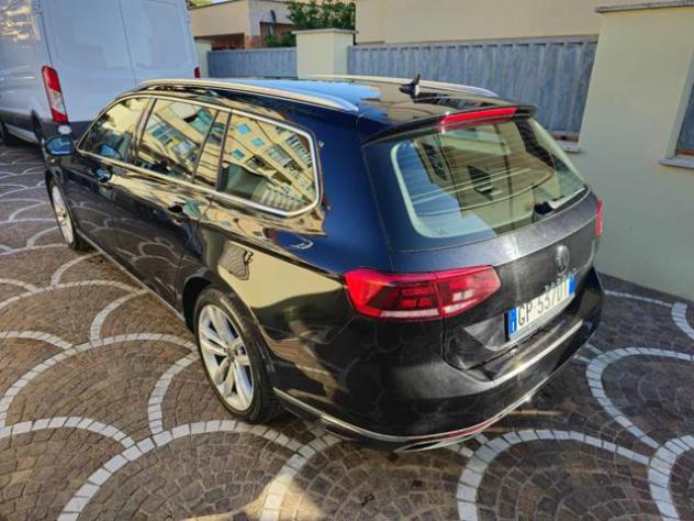 VOLKSWAGEN Passat Variant 1.5 TSI ACT DSG Business AUTOMATICA rif. 23837505 - Foto 4