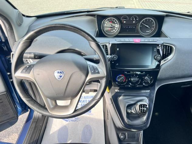 Lancia Ypsilon 1.0 FireFly 5 porte S&S Hybrid Gold - Foto 9