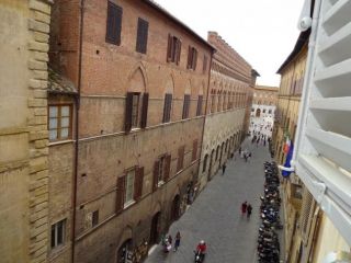 Quadrilocale in affitto a Siena
