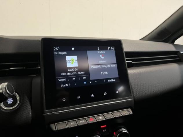 RENAULT Clio 1.6 E-TECH HYBRID AUTO INTENS rif. 24045948 - Foto 8