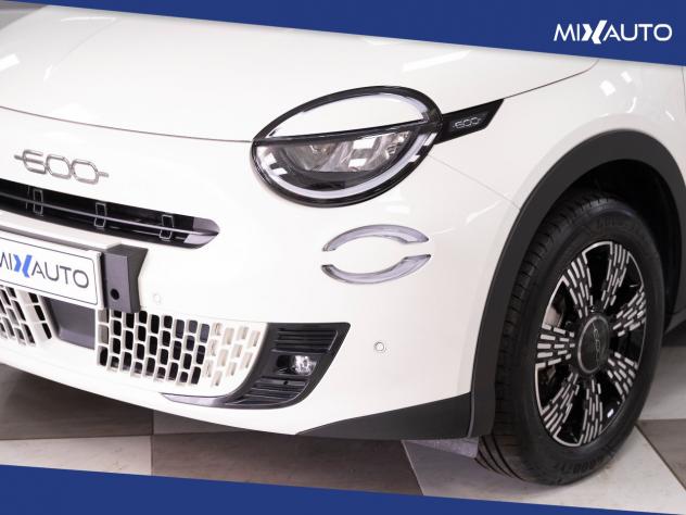 Fiat 600 1.2 Hybrid Pop 145CV Auto - Foto 9