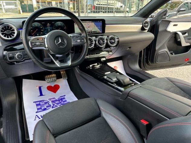 MERCEDES-BENZ CLA 180 d SHOOTING BRAKE PREMIUM AMG AUTO NAVI KAMERA LED rif. 24198520 - Foto 5