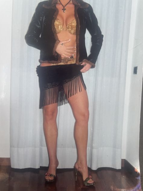 Massaggiatrice bella donna italiana Este massaggi rilassanti olistici tantrici - Foto 4 Tel:3520504983