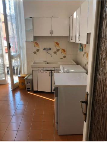 STUDENTI VIA SAN JACOPINO STANZA 450 EURO - Foto 6