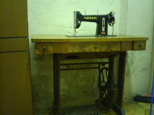 MACCHINA DA CUCIRE NECCHI - Foto 2