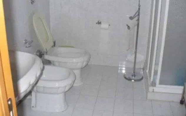 Immobile in asta di 433 m² con più di 5 locali in vendita a Siderno - Foto 2