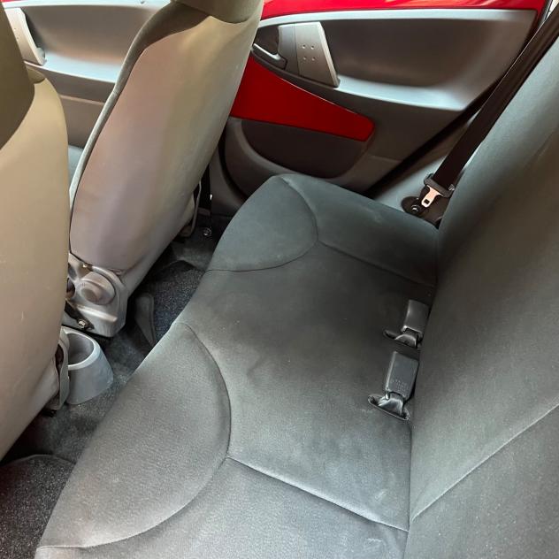 Toyota Aygo 1.0 12V VVT-i 5 porte - Foto 10