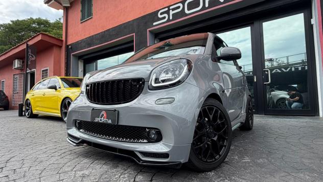 smart fortwo ALLESTIMENTO BRABUS!!! RATA MENSILE 265,00 EURO 70 1.0 52kW passion