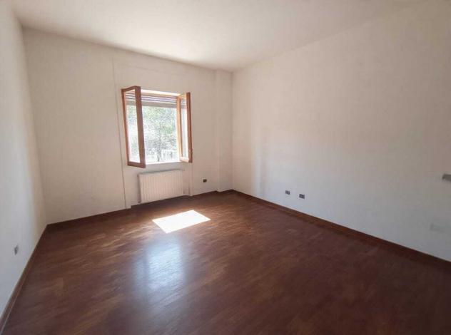 Appartamento in Via Medaglie d'Oro - Foto 4