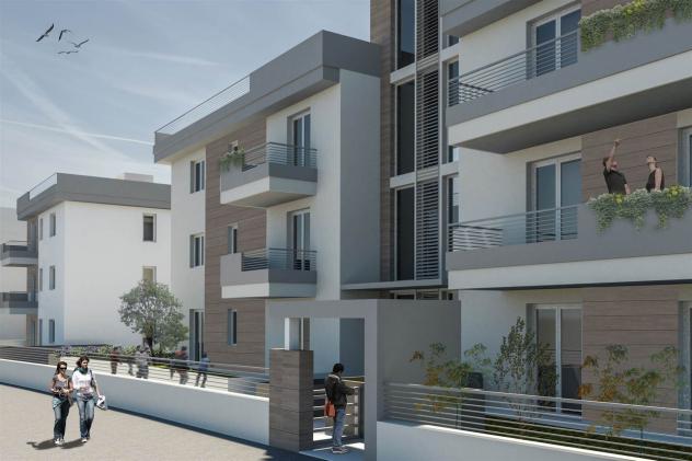 Appartamento in Vendita in zona SEMICENTRO con giardino