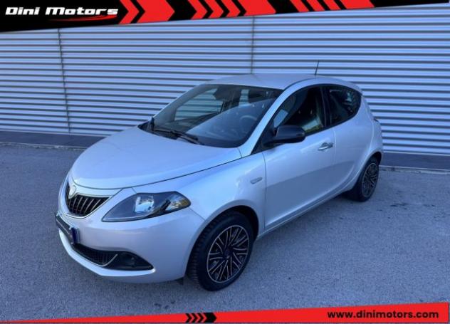 LANCIA Ypsilon 1.0 FireFly 5p Hybrid Ecochic Gold IVA ESPOSTA rif. 24100964