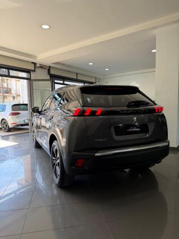Peugeot 2008 BlueHDi 110 S&S Allure - Foto 10