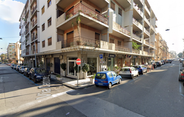 Locale commerciale in vendita a Messina