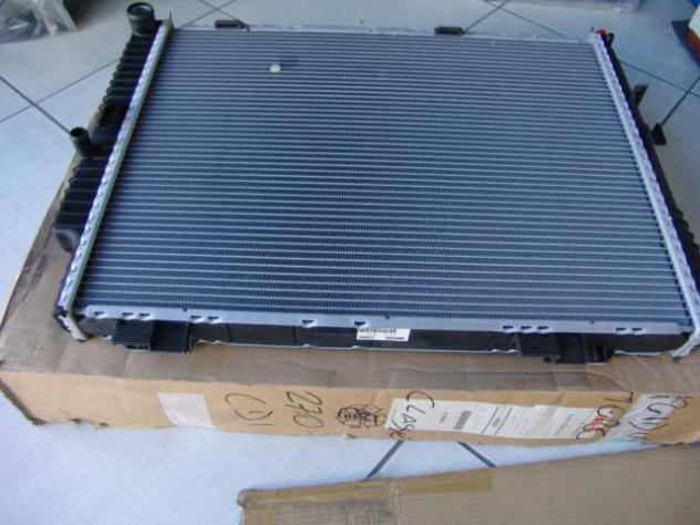 Radiatore motore mercedes classe e w210 2105005803