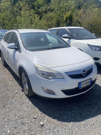Opel Astra 4ª serie 1.7 CDTI 110CV Sports Tourer Elective - Foto 2