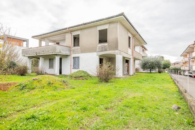 Villa in vendita a Oltrarno - Calcinaia 268 mq Rif: 1375621