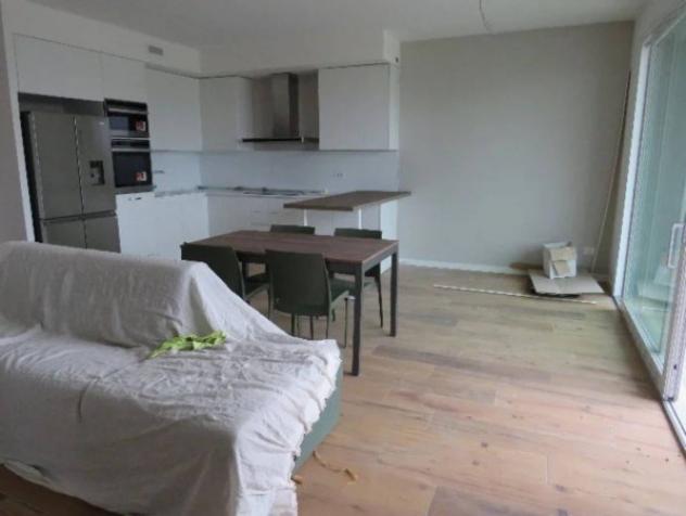 Immobile in asta di 193 m² con più di 5 locali e box auto in vendita a Lavagno - Foto 13