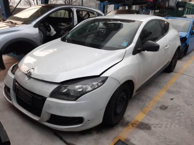 Ricambi vari Renault Megane Coupè 1.9DCI del 2011 - Foto 4