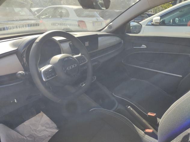 FIAT 600 IV 2023 1.2 hybrid 145cv auto - Foto 9