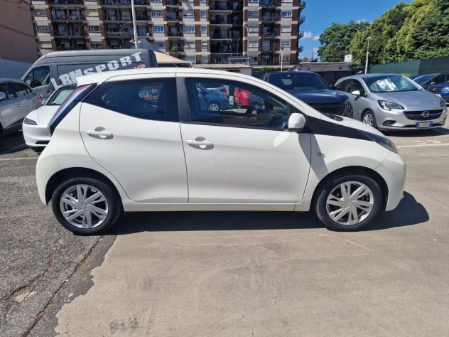 Toyota Aygo 5 Porte Aygo 5p 1.0 x-cite m-mt - Foto 4
