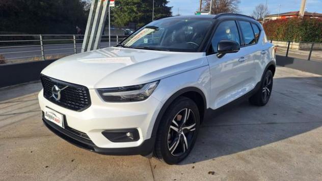 VOLVO XC40 D3 AWD Geartronic R-design N°GD646 rif. 23993204