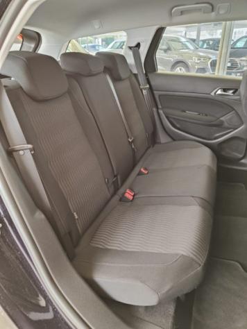 PEUGEOT 308 SW 1.6 e-HDi 115cv S&S Active rif. 24018874 - Foto 6