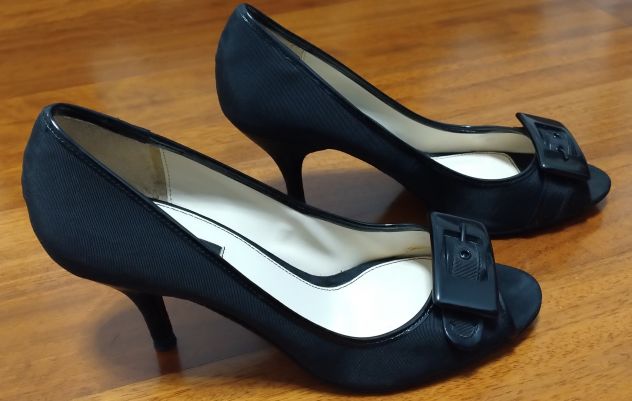 DECOLLETE OPEN TOE NERE CON FIBBIA - Foto 5