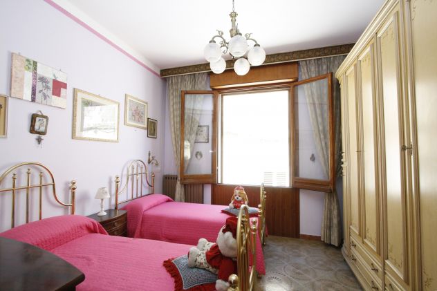 Casa indipendente con garage giardino e terrazzo a livello - Foto 9